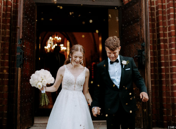 Reportaż ślubny - para młoda podczas ceremonii